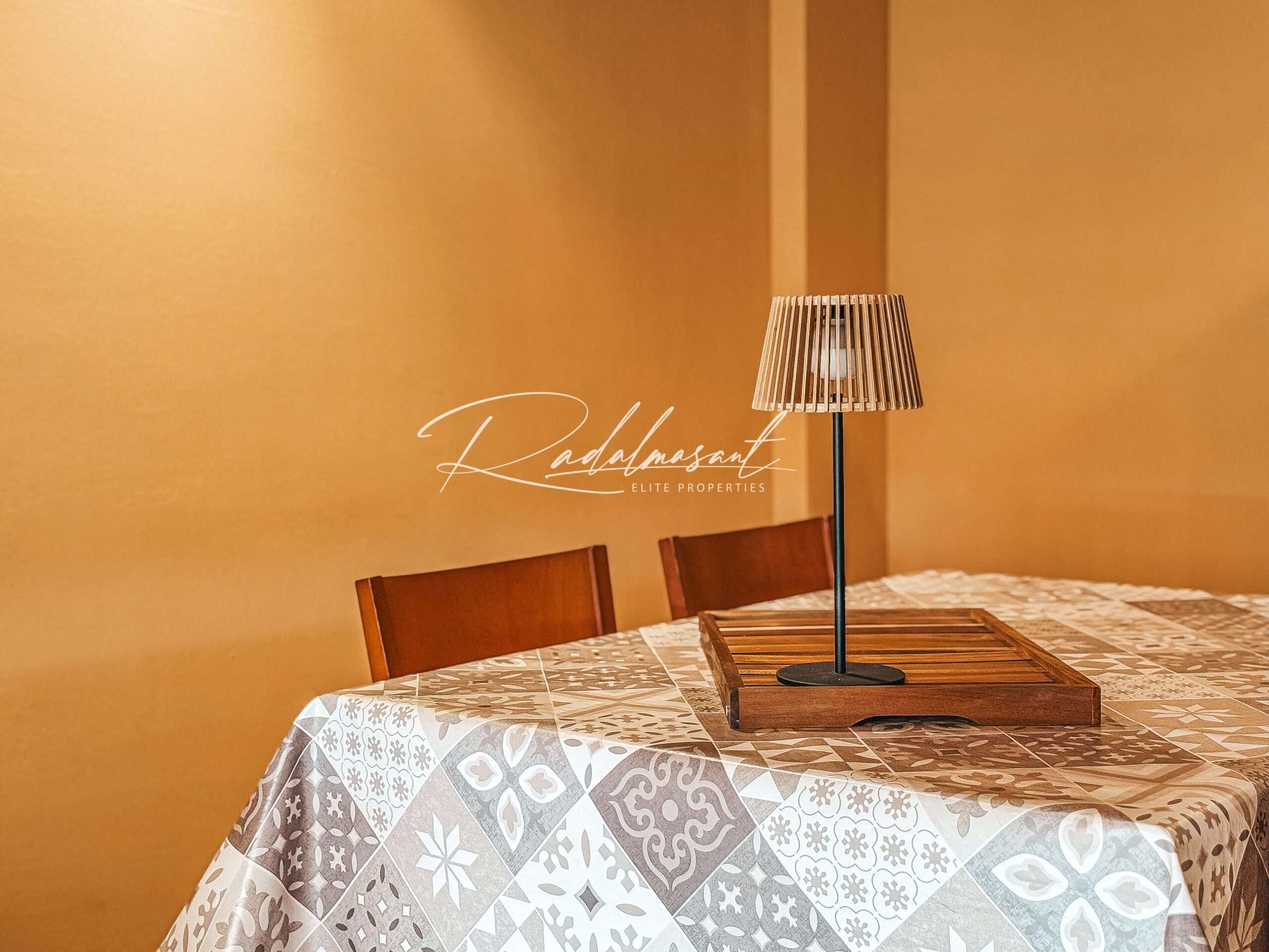 Salón-comedor 8