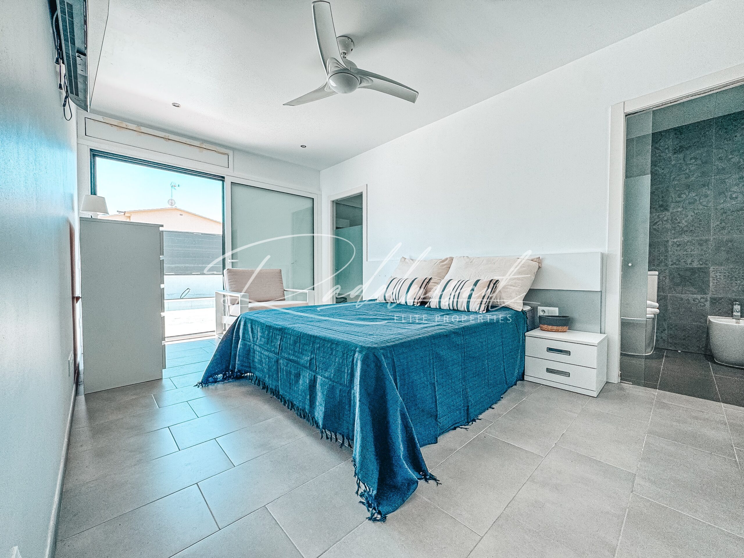 Suite 1