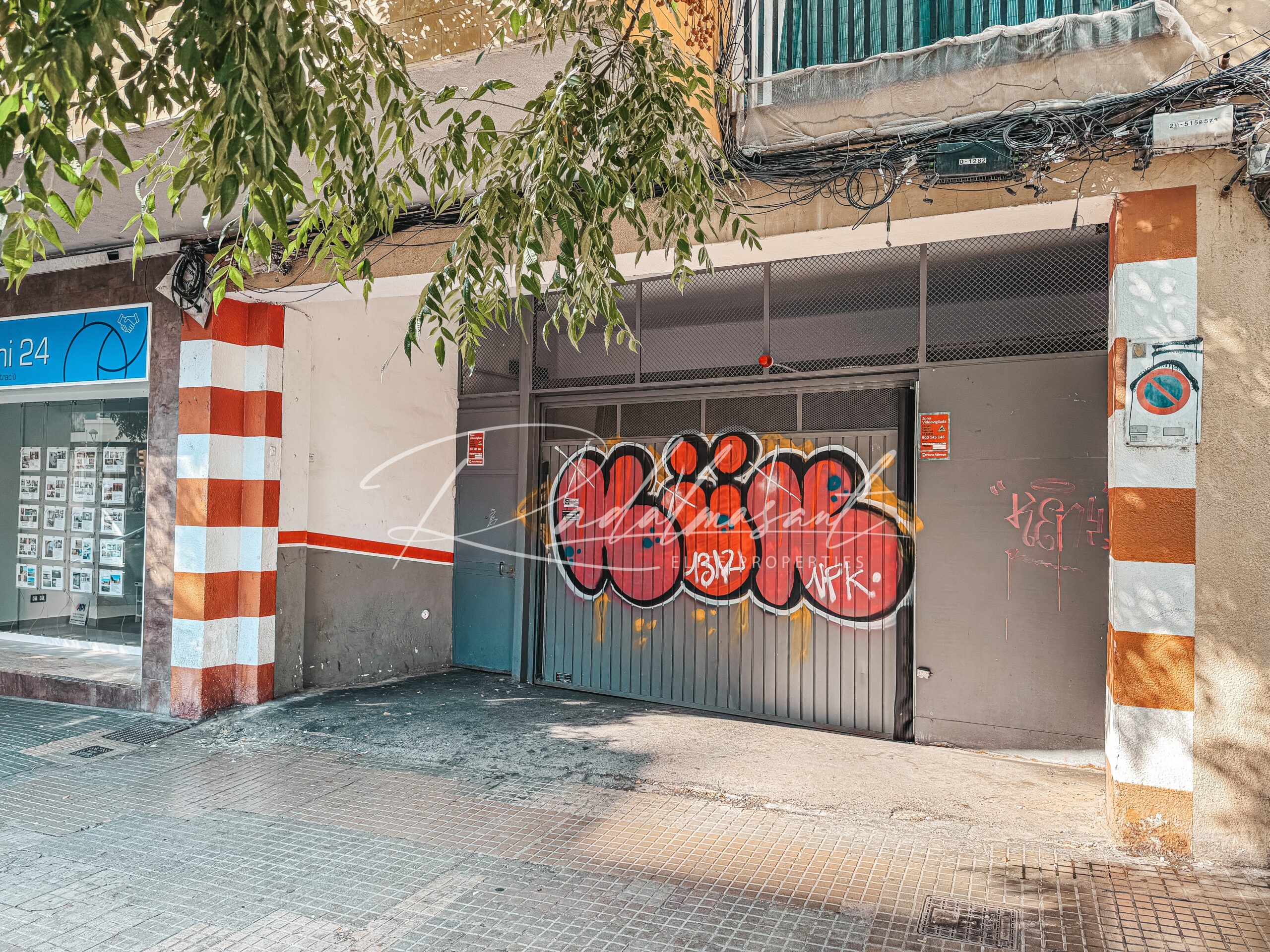 Entrada parking